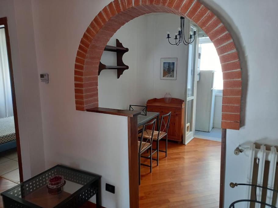 Casa Lola Apartment Livorno Bagian luar foto